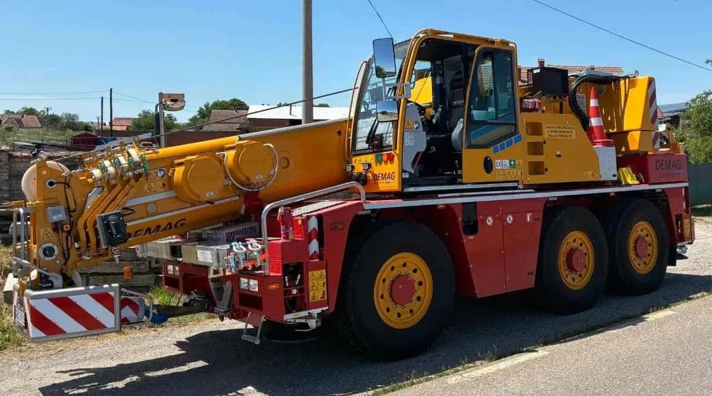 Autodizalica i mobilni kran 40 tona Demag AC 40 City — iznajmljivanje dizalice Srem i Mačva, Metal Pro